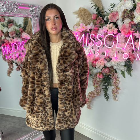 Women's Faux Fur Coat with Collar in Leopard