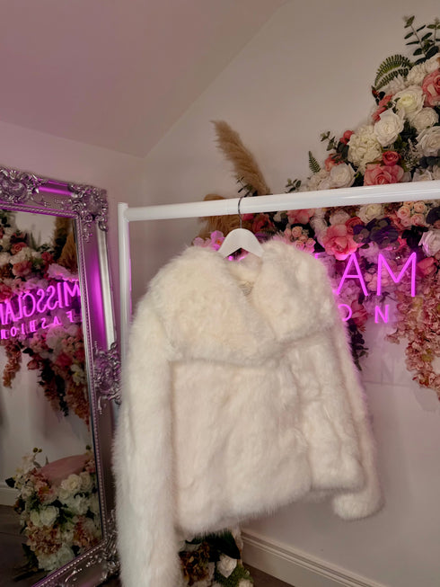 Women's Faux Fur Jacket with Collar in White