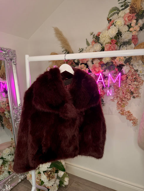 Women's Faux Fur Jacket with Collar in Wine